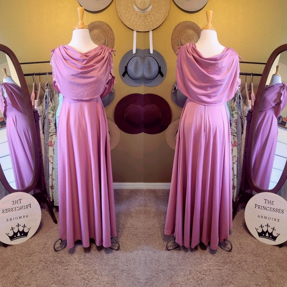 *Vintage Pink Lace Capped Maxi Dress*